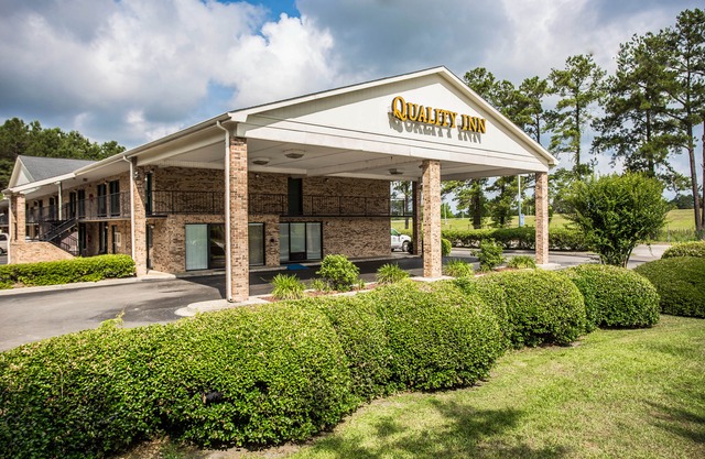 Quality Inn Manning I-95