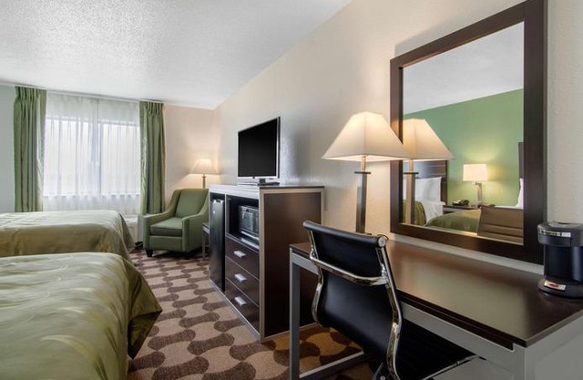 Quality Inn Russell
