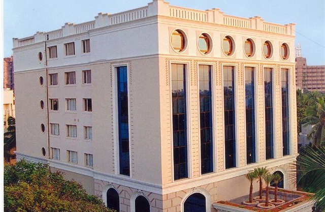 Quality Inn Sabari Hotel