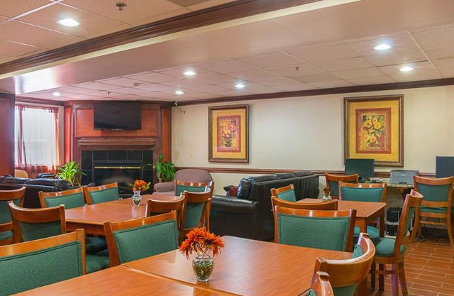 Quality Inn & Suites Detroit Metro Airport