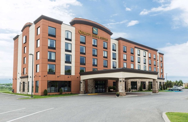 Quality Inn & Suites Lévis