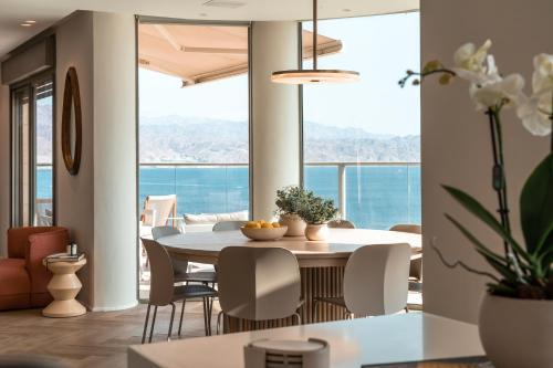 Queen Anne - Penthouse apartment with private pool
