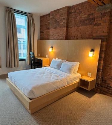 Queen Room at The Franklin Hotel on Water Street