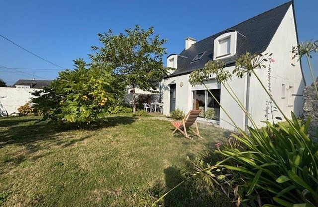 Quiberon: 3-room house, 105m², parking, quiet area near the beach