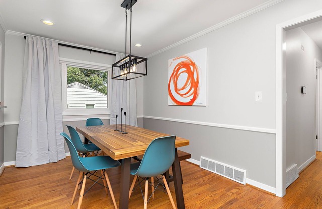 Quiet 5BR Gem- wKings! 30min to KC Stadium - Stroll to Shopping/Dining