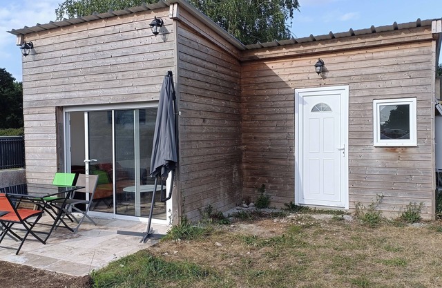 Quiet cottage near the sea