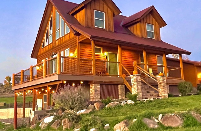 Quiet Country Home With a View! On 3 Acres!