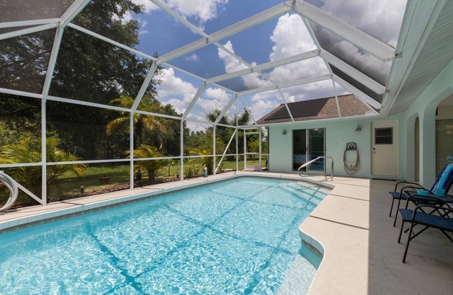 Quiet Deep Creek 3 Bedroom Private Pool Home