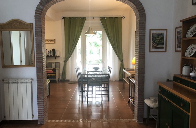 Quiet, in the roman countryside, at the gates of the city with pool and WiFi.