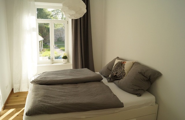 Quiet LOFT STYLE Apartment 5 * in old town with 42m terrace