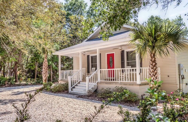 Quiet Neighborhood, 3 bedrooms, Equipped kitchen, Pet Friendly