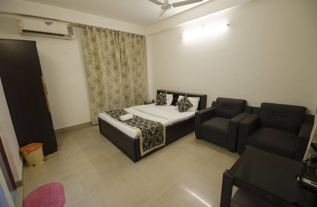 Quiet yet located in the heart of the city.!
