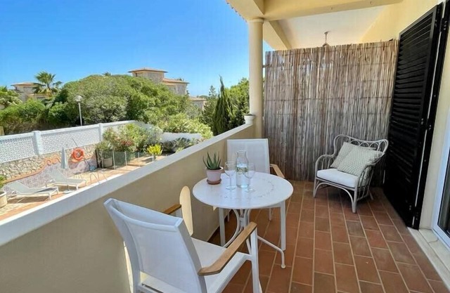 Quinta da Liberdade: studio 3 (with pool view)
