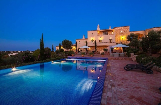 Quinta dos Sonhos - Stunning 5 Bedroom Villa with Enormous Pool