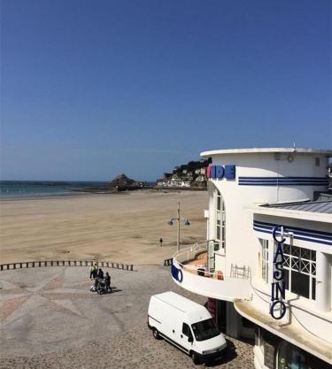 Résidence Les Bains - Charmant T3 à deux pas de la plage du Val André. MAE-6644