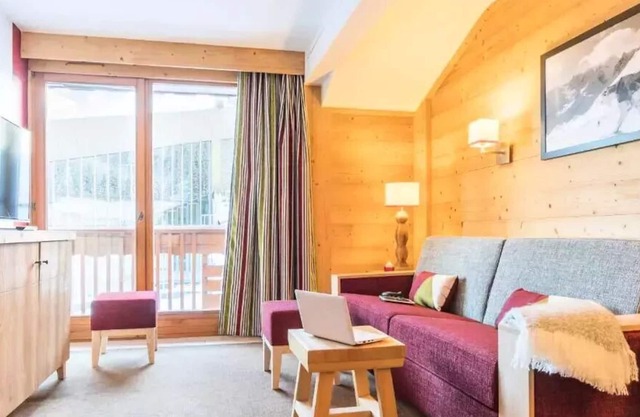 Pierre Vacances Residence Les Chalets Du Forum People 