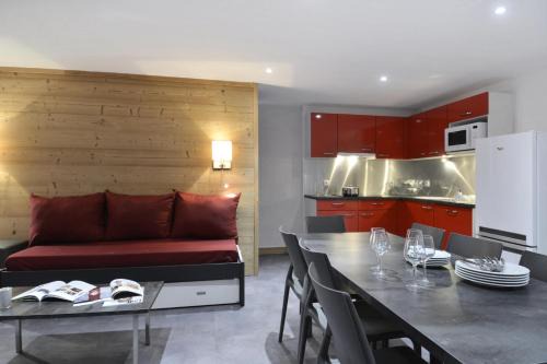 Résidence Saint Jacques A - Appartement rénové spacieux et lumineux · Cœur de station · Vue vallée MAE-3434