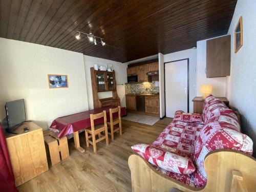 Résidence Schuss - VAL THORENS location: Studio cabine pour 4 personnes dans un quartier calme MAE-9065