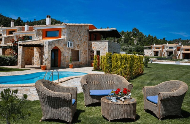 R 658 2 Bedroom Luxury Master Villa with Sea Views Daily Maid Service