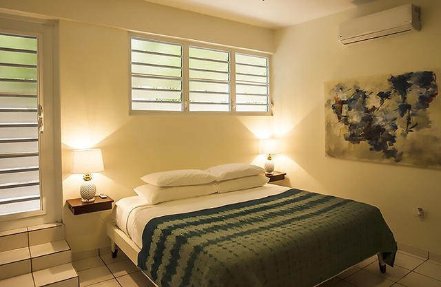 R Casa Unit 2 at Steps Beach: Newly Renovated Home with all the bells & whistles