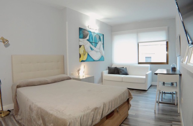 R4D COZY AND MODERN IN SERRANO STREET