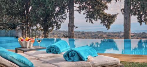 Rahal Luxury- Beethoven Etna & Sea