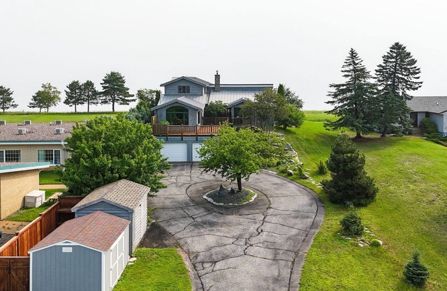 Rainbow Beach on Lake Superior | A Lakeside Escape on Park Point