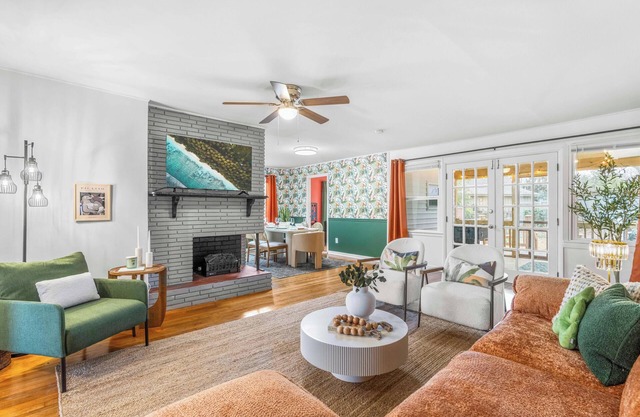 Raleigh's Most Wanted - Relax, Games, & Cozy Comfort