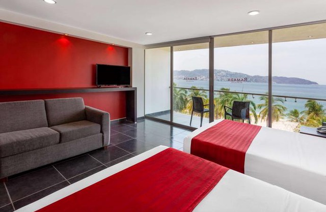 Ramada by Wyndham Acapulco Hotel & Suites
