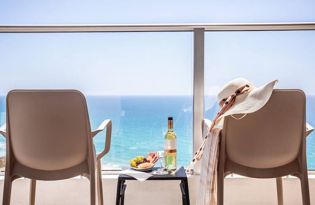 Ramada Hotel & Suites by Wyndham Netanya