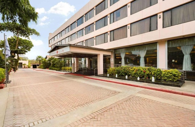 Ramada Plaza by Wyndham Karachi Airport Hotel