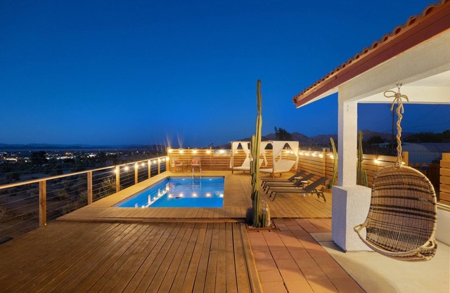 Rancho Nopales Jt - Pool, Hot Tub, Hammocks, Fast Wifi + Views! 4 Bedroom Home by RedAwning
