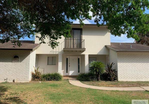 Rancho Viejo TX. 301 Zapata Villa