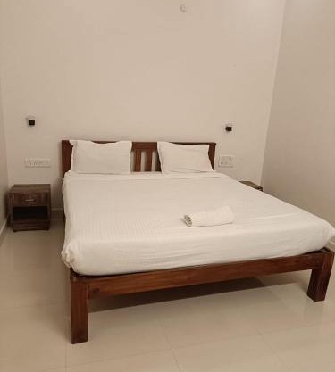 Rani and Rani Hotel rooms