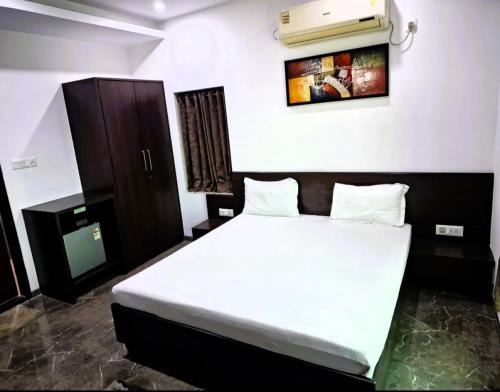 Rani Tower Stay VIP Road
