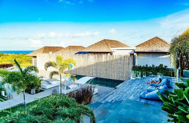 Rapture Surfcamps Bali Green Bowl