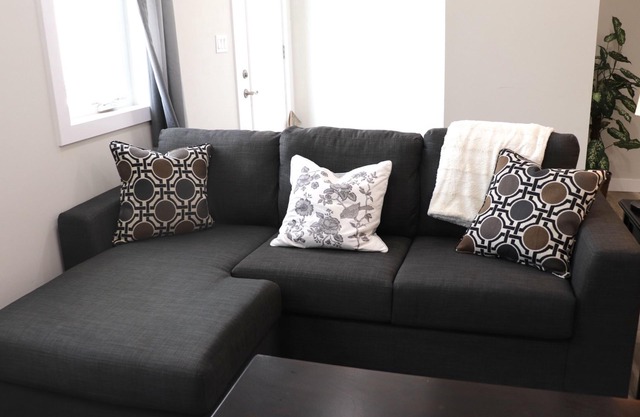 Rare*Full Home in Downtown Winnipeg|Free Parking