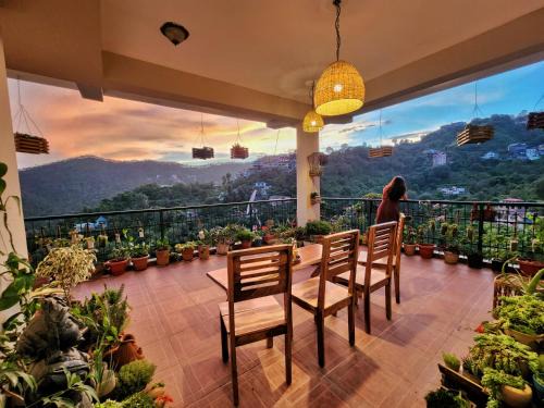 Rashmi Cottage - 4 BHK Villa with Serene Valley Views