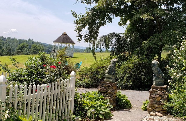 Rates reduced for remaining nights October-December!