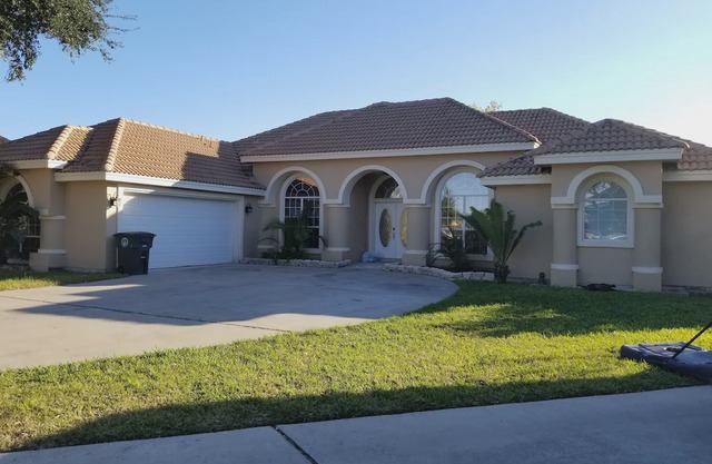 Recently updated, modern condo with a Gulf view from the balcony! Free Wifi!