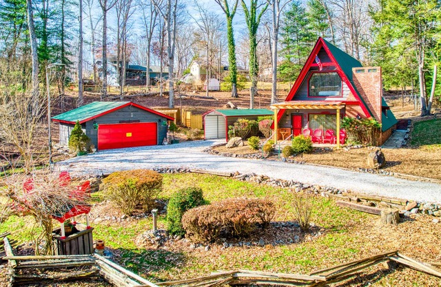 Recently updated rustic A-frame with hot tub, dazzling outdoor views, & firepit