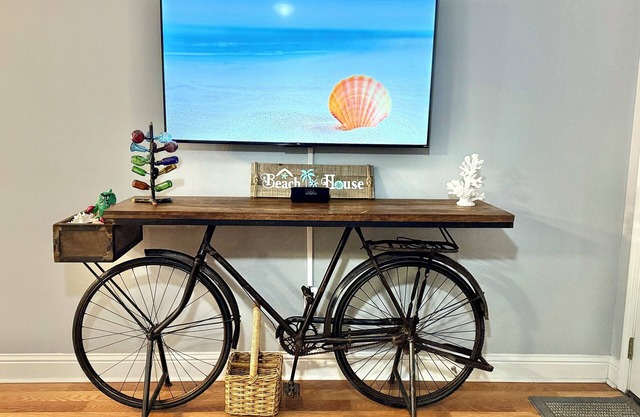 Recently Updated Trendy Biloxi Beach Condo