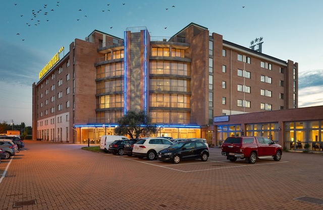 Record Hotel