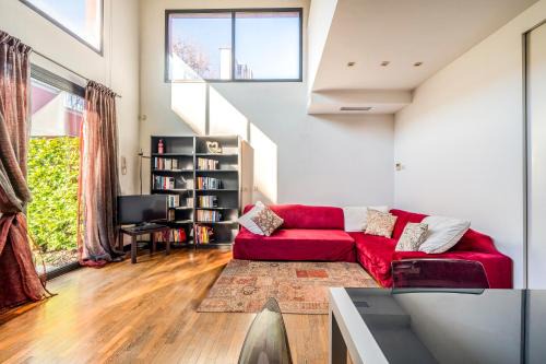 RED LOFTY Milano- Loft design con parcheggio, comodo per Fashion Week, Rho fiera e MiCo