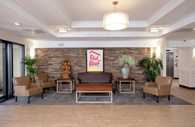 Red Roof Inn PLUS+ Miami Airport
