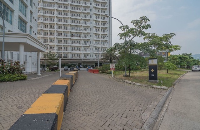 RedDoorz Apartment @ Sentul Tower