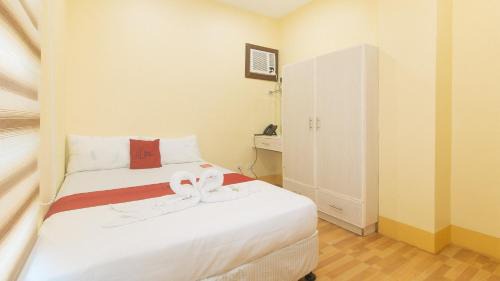 RedDoorz at Casa Barcelona Condotel