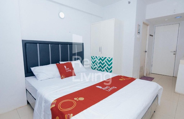 Redliving Apartemen Grand Sentraland - AT Properti Tower Pink