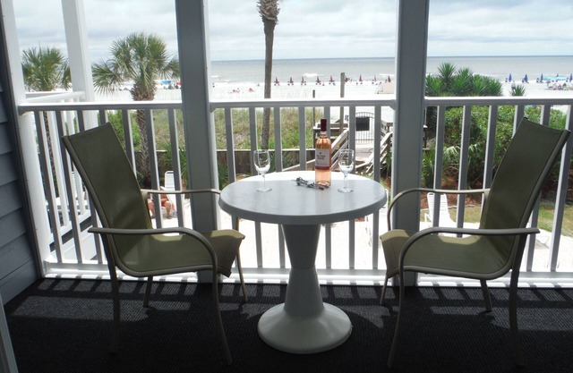 REDUCED AUGUST WEEK DIRECT OCEAN FRONT