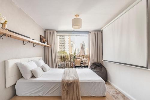 Refúgio em São Paulo, Terraço com Vista e Localização Perfeita
